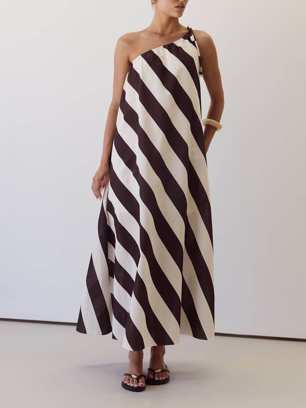 Elegant Striped Print One-Shoulder Tie-Waist Side Pockets Maxi Dress