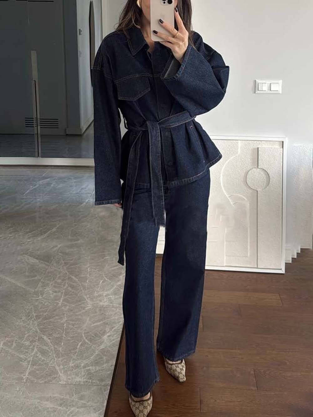 Classic Fashion Workwear-Style Denim Button-Up Long Sleeve Pocketed Collar Jacket