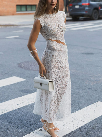  Lace-Trim Bodycon Maxi Dress