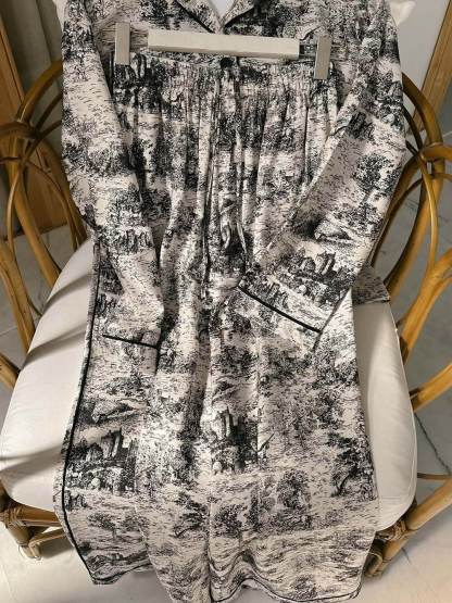 Unique Printed Button-Decorated Loose Pajama Set