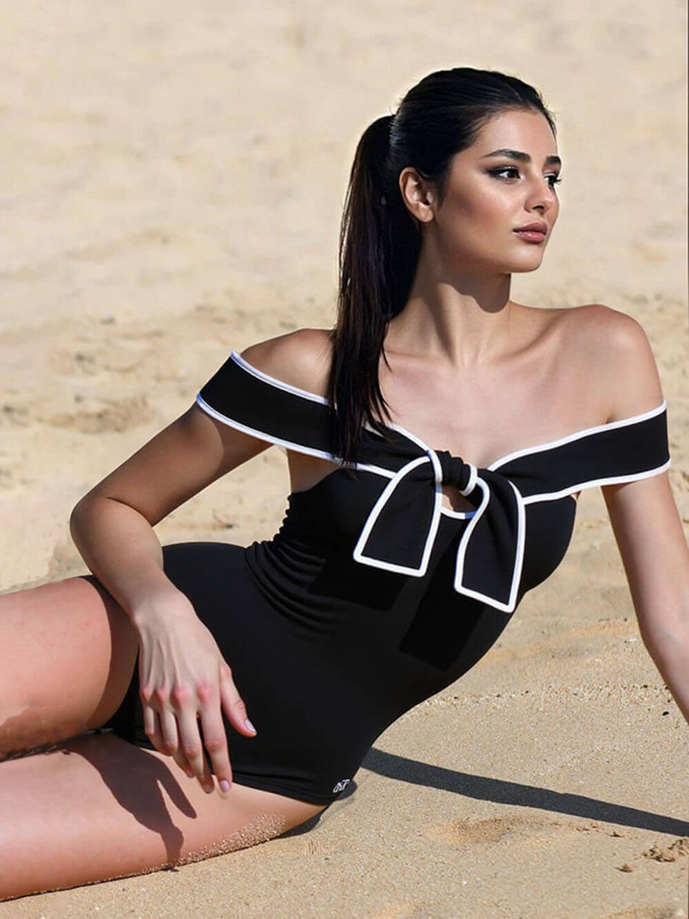 Sexy Strapless Black And White Colorblock One-Piece Swimsuit