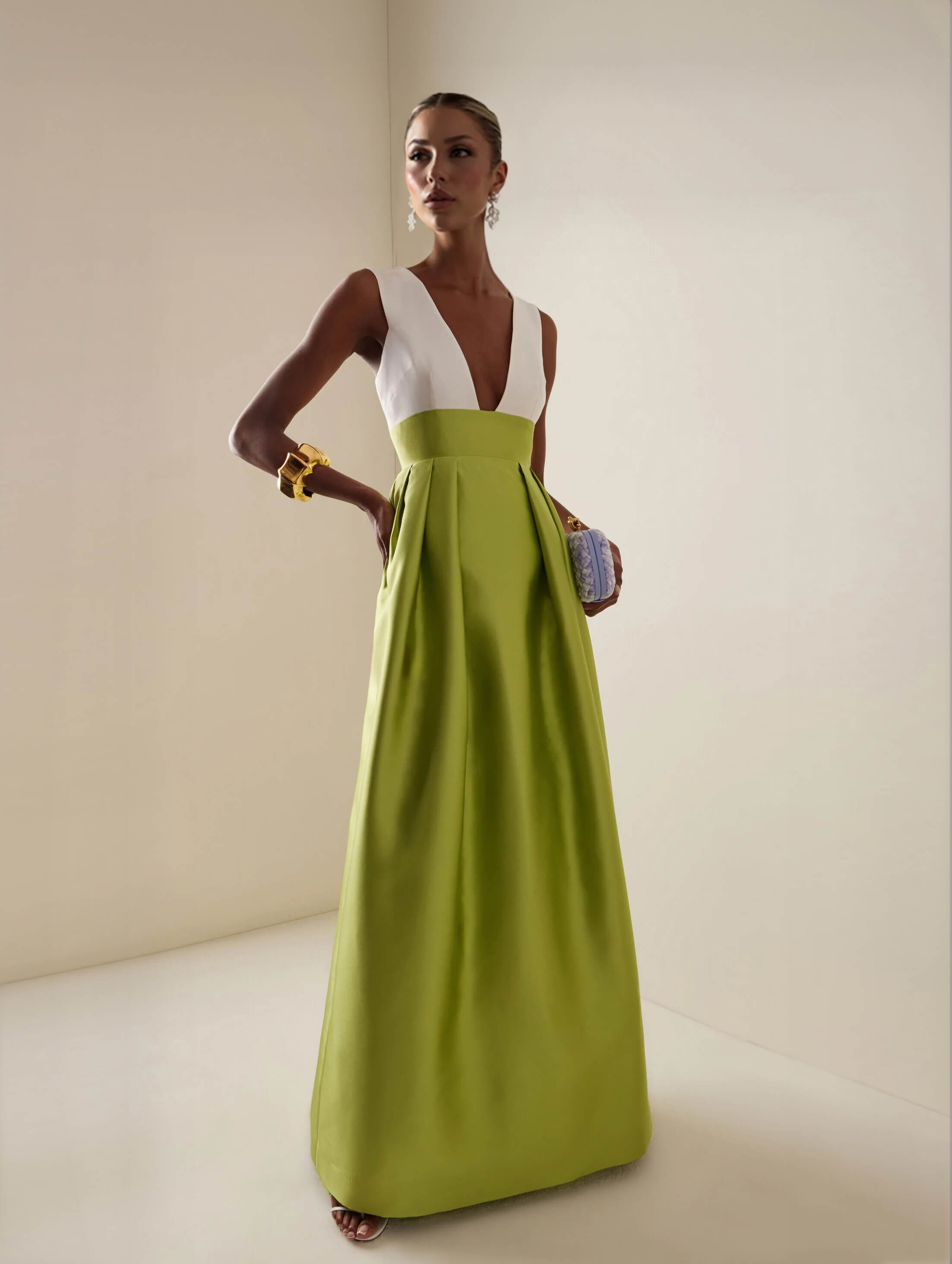 Elegant Deep V-Neck Colorblock Ruched A-Line Maxi Dress