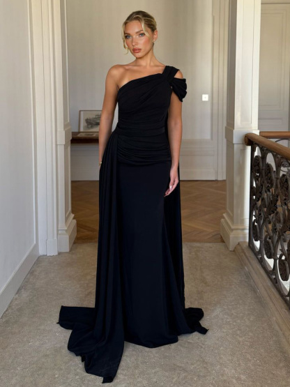 Elegant One-shoulder Neckline Pleated Fitted Maxi Dress