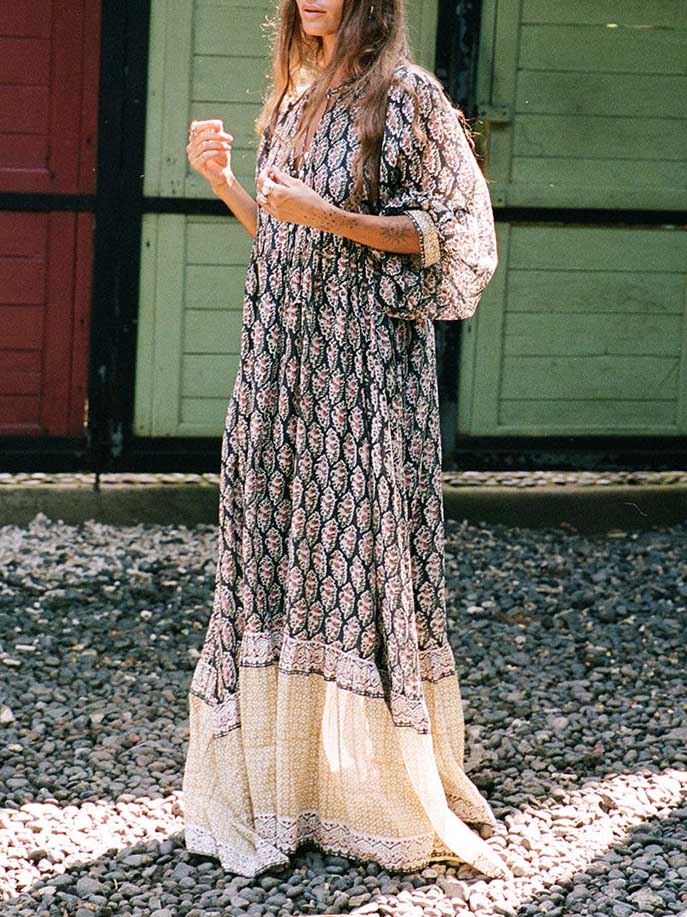 Retro Casual Print V-Neck Tiered Flowing Beach Maxi Dress