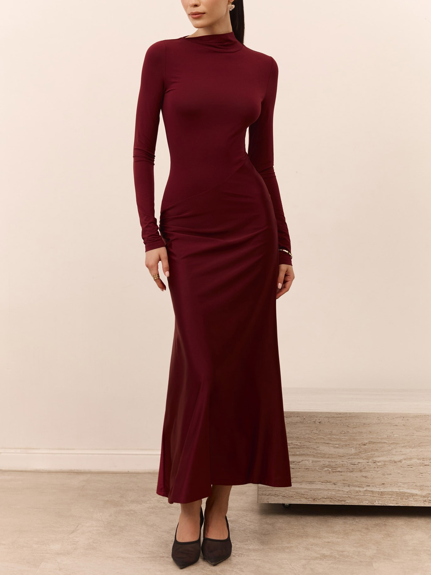 Elegant Asymmetrical Neckline Fitted Maxi Dress
