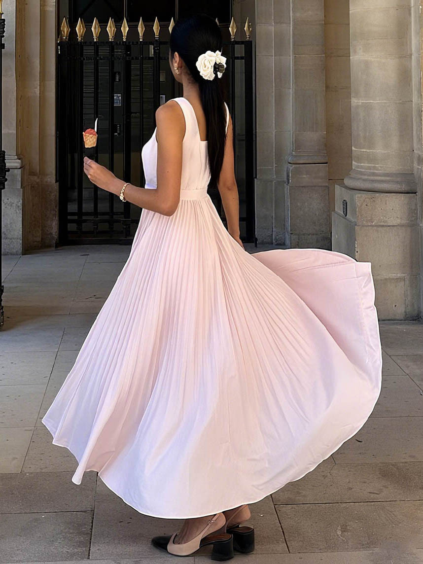 Elegant Square-neck Pleated Maxi Dress