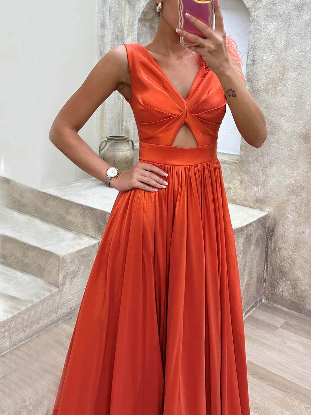 Exquisite Fashionable Waist Detail Feathered Evening Dress