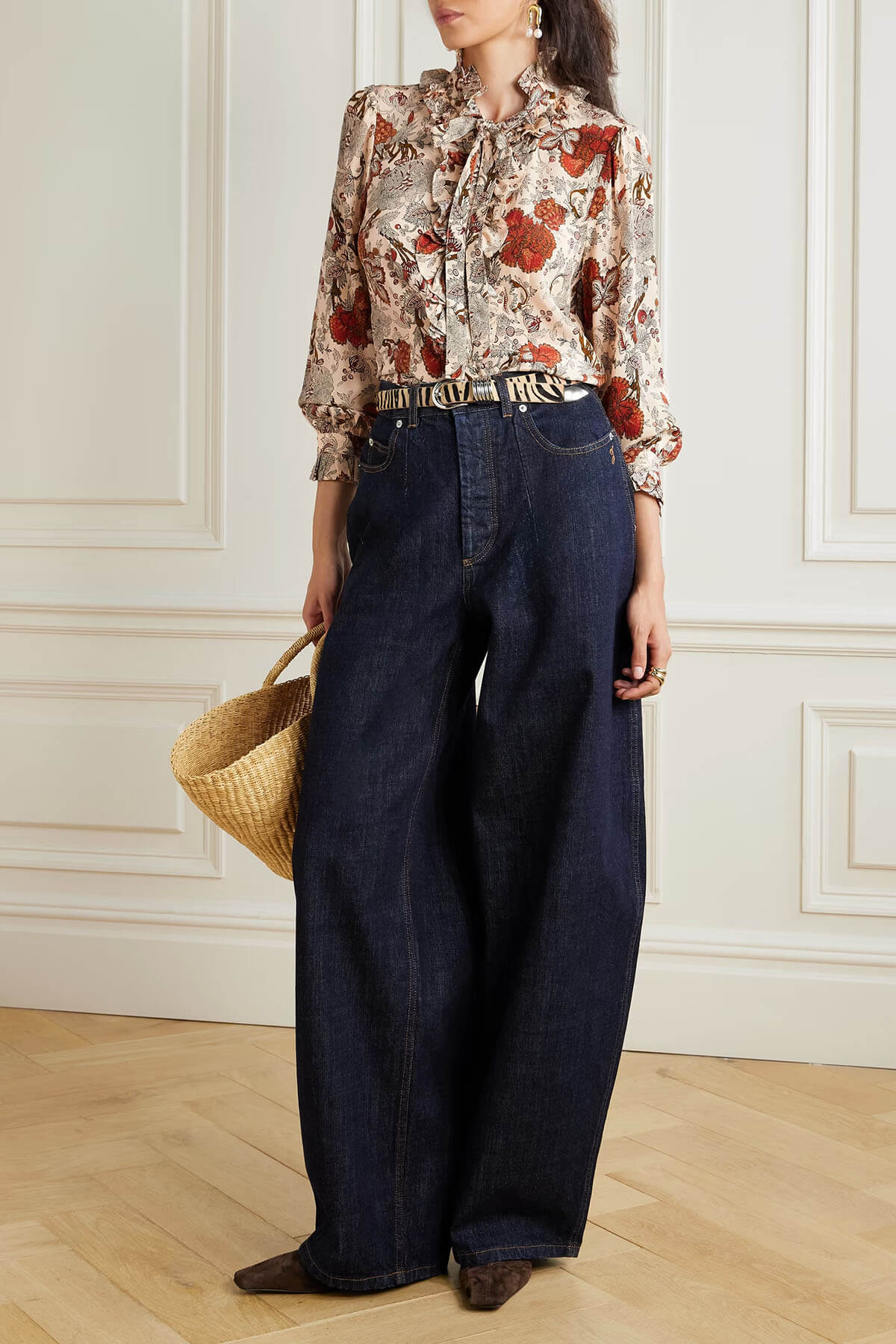 Unique High-Waisted Pleated Straight Leg Jeans