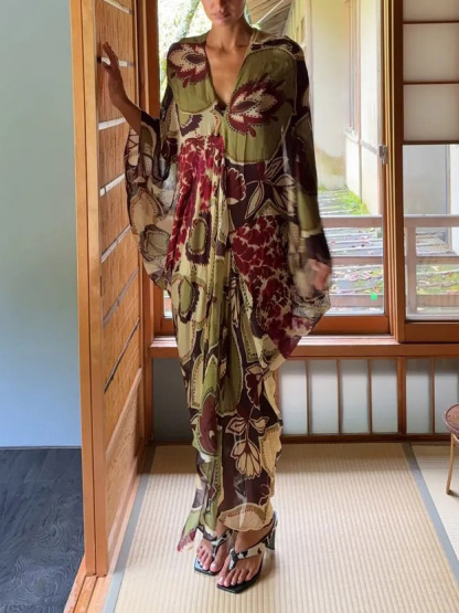 Retro Printed Flowing Bat Sleeve Maxi Dress