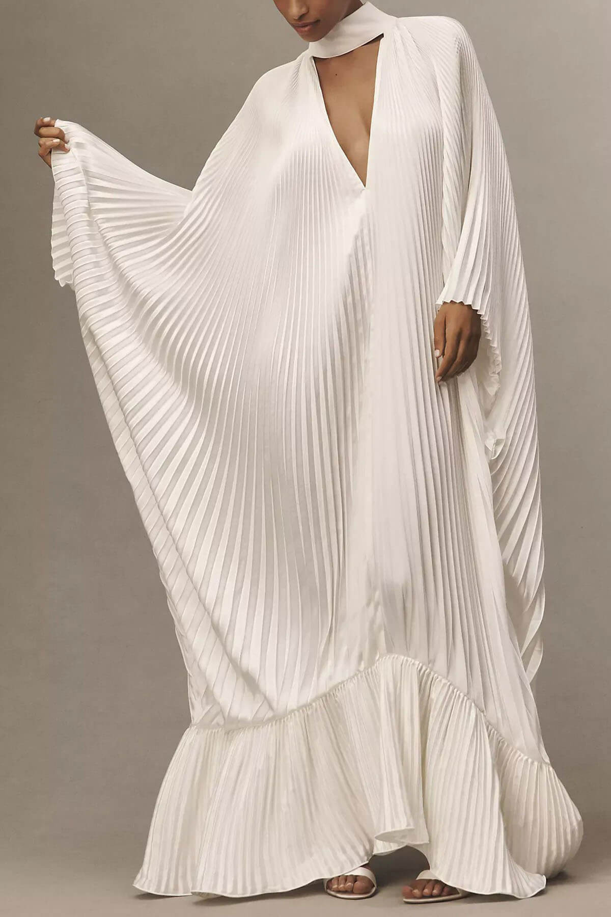 Elegant Empire Style Long-Sleeve V-Neck Pleated Maxi Dress