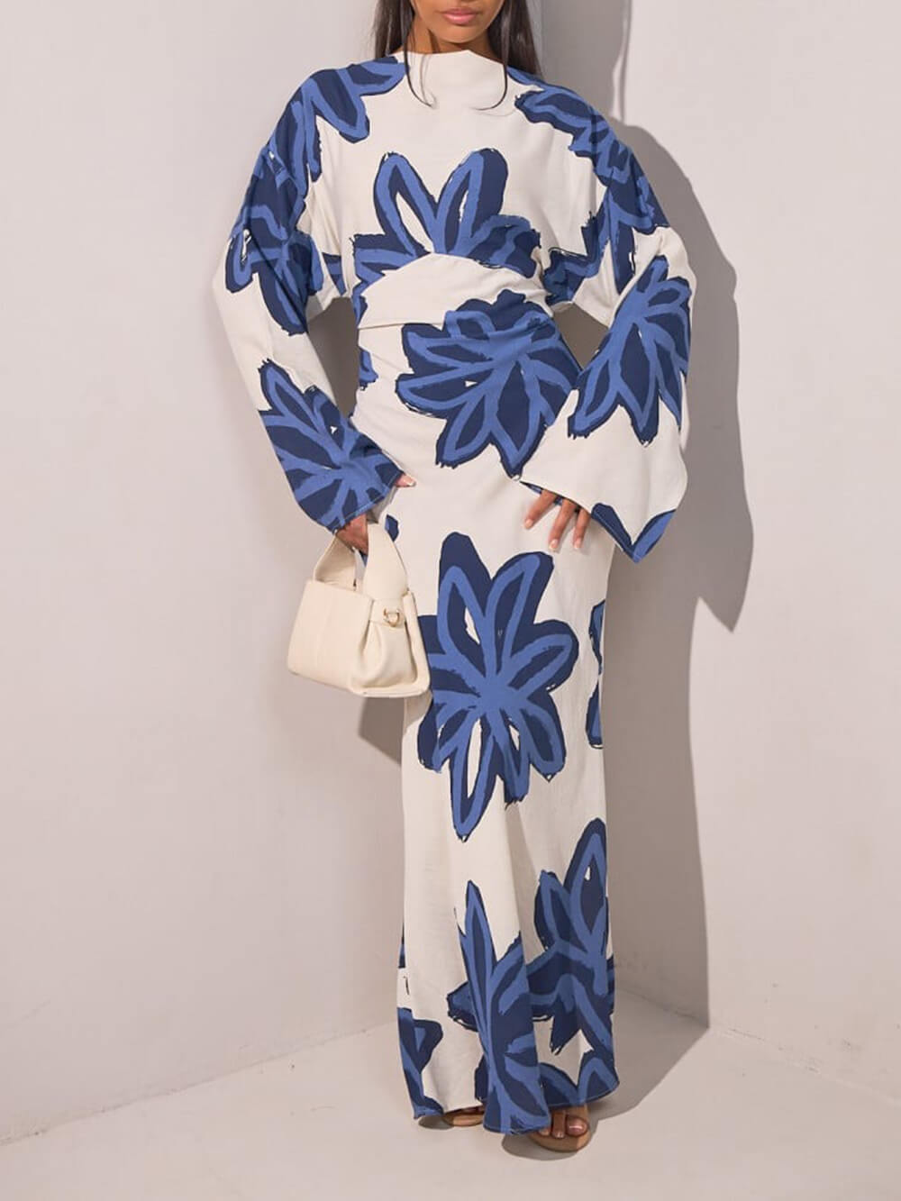 Elegant Floral Print Waist-Defined Maxi Dress