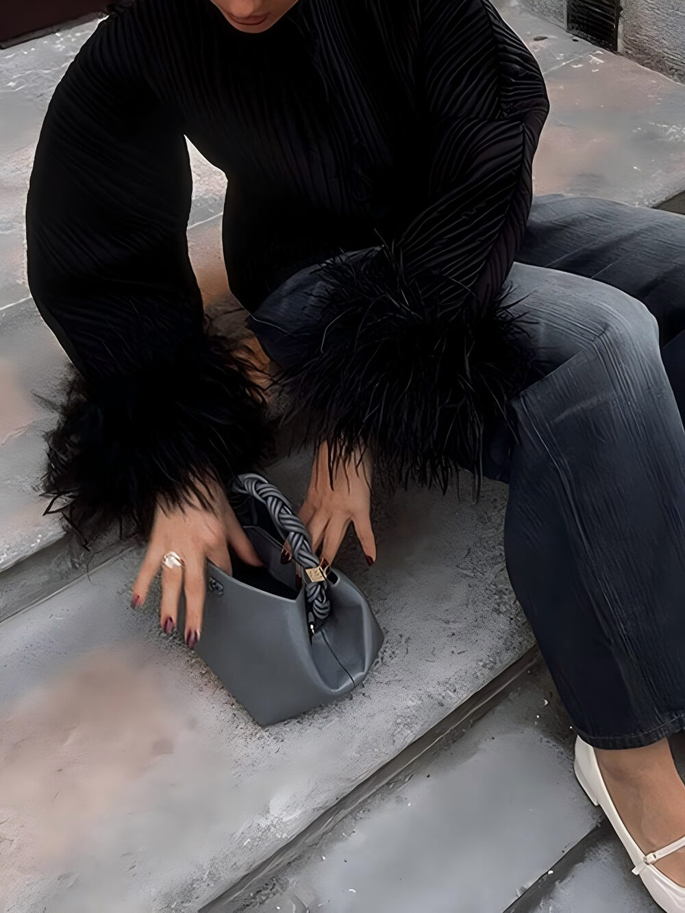 Chic Street-Style Tie-Up Feather Paneled Coats