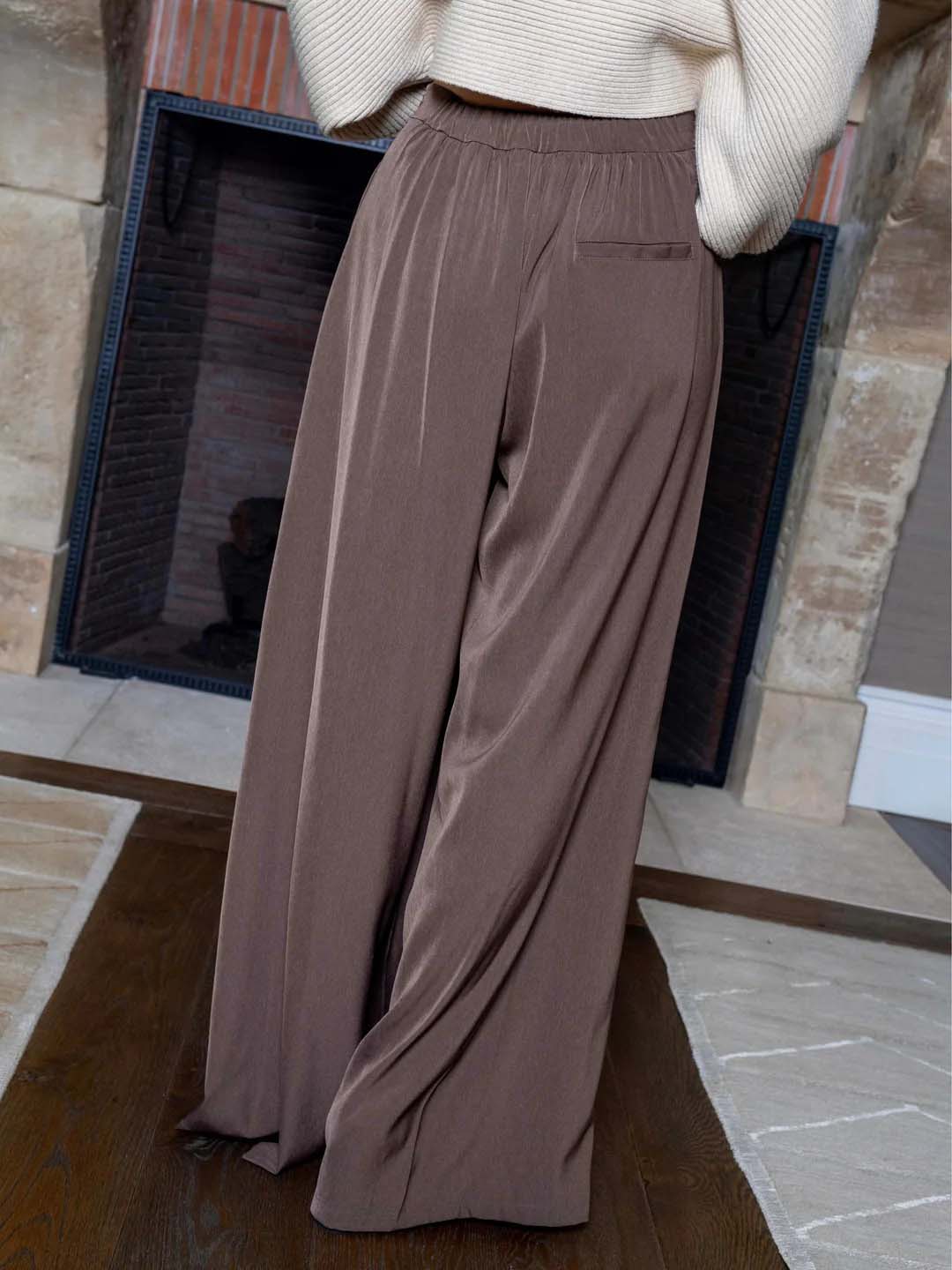 Elegant One-shoulder Pleated Top And High-waisted Pants Set