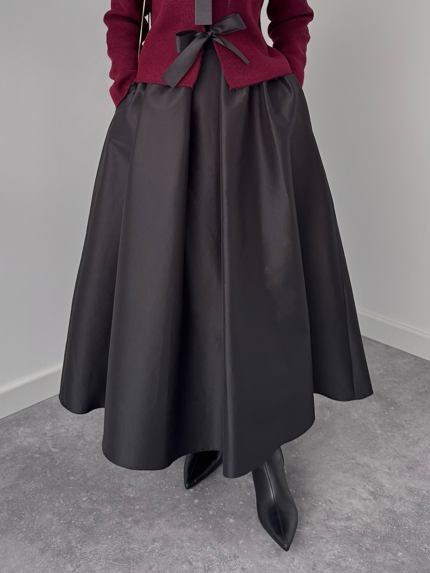 Elegant High-Waist A-Line Maxi Skirt