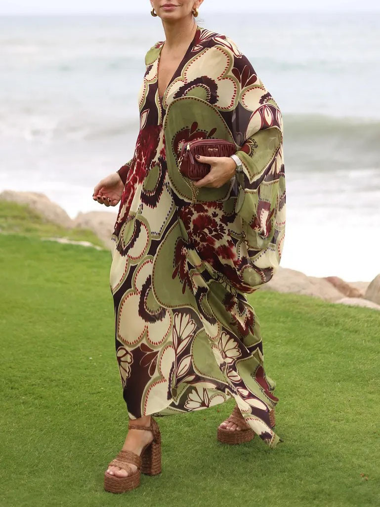Retro Printed Flowing Bat Sleeve Maxi Dress