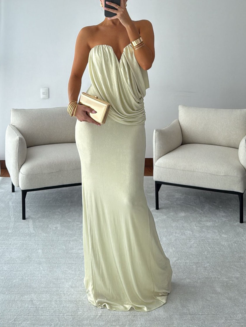 Elegant Off-the-shoulder Pleated Maxi Dress