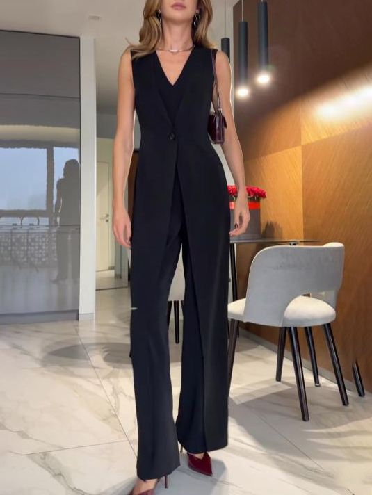 Elegant Black Sleeveless Deep V-Neck Fitted Jumpsuit