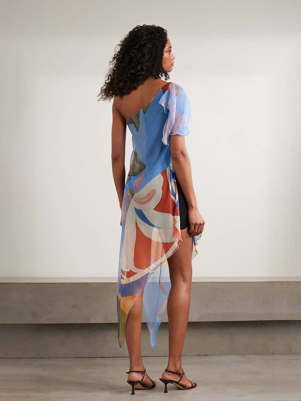 Unique One-Shoulder Asymmetrical Print Chiffon Midi Dress