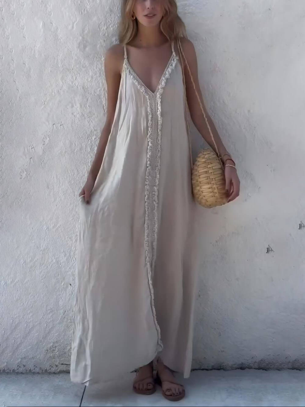 Modern Unique Lace Decoration V-Neck Suspender Maxi Dress