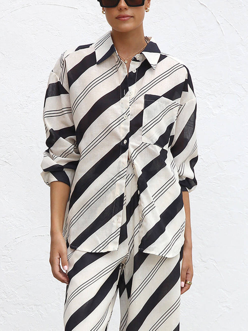 Classic Style Unique Stripe Print Button Down Loose Oversized Shirt