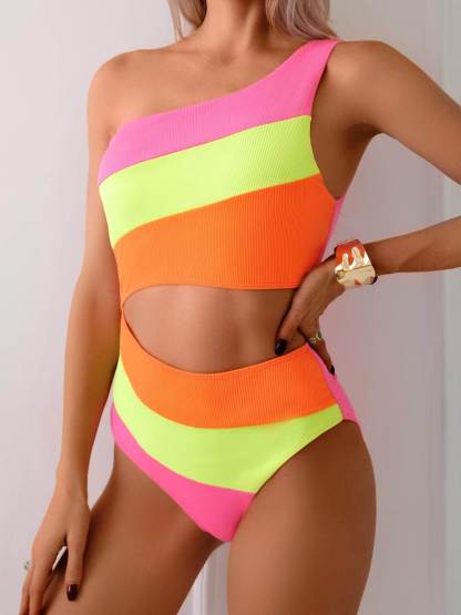 Sexy Contrasting Waist-Baring Off-Shoulder One-Piece Swimsuit