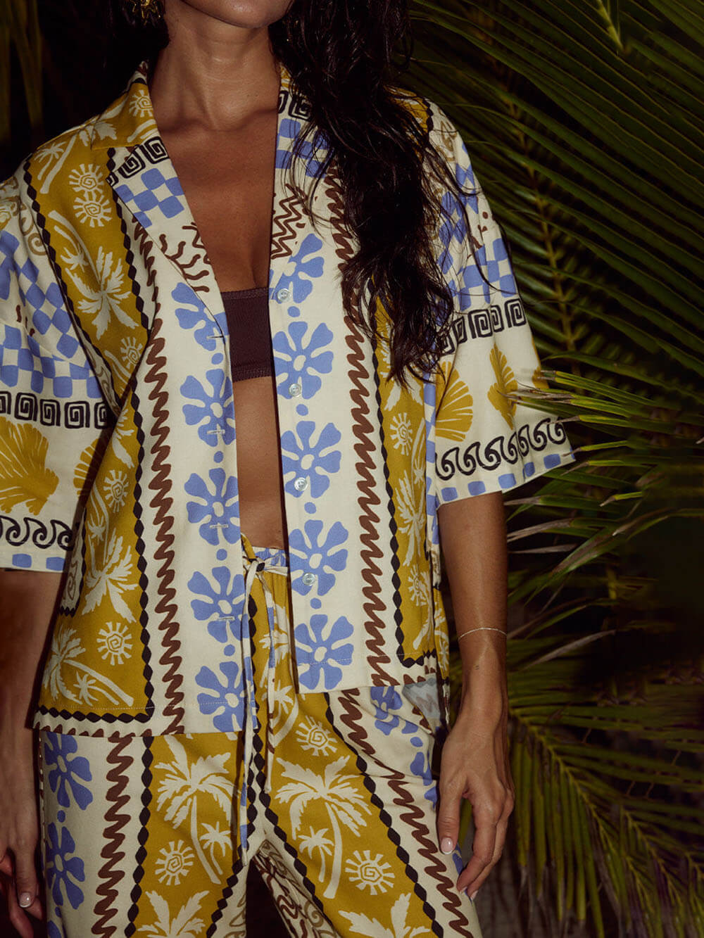Fashionable Unique Satin Pattern Print Loose Vacation Button-Down Shirt