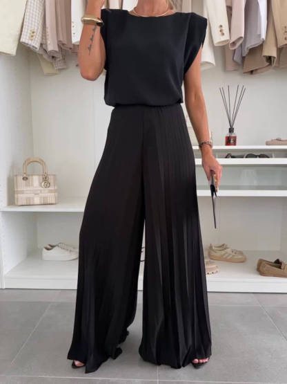 Fashionable Round Neck Padded Shoulder Top