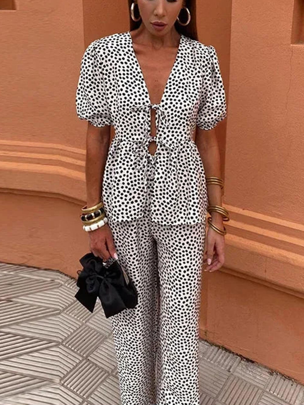 Casual Floral Print Lace-Up V-Neck Top