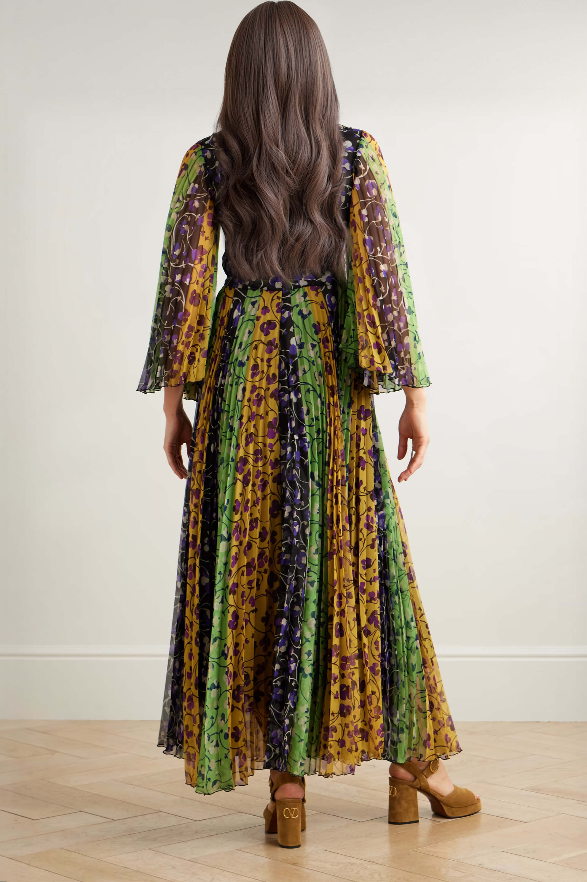 Exquisite Pleated Printed Chiffon Bell-Sleeve Maxi Dress