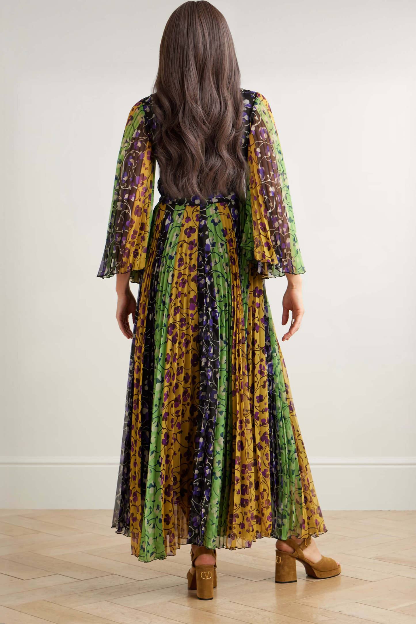 Exquisite Pleated Printed Chiffon Bell-Sleeve Maxi Dress