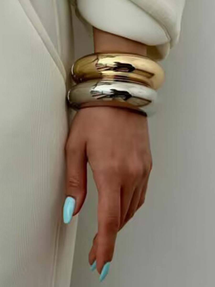Minimalist Glossy Bracelet