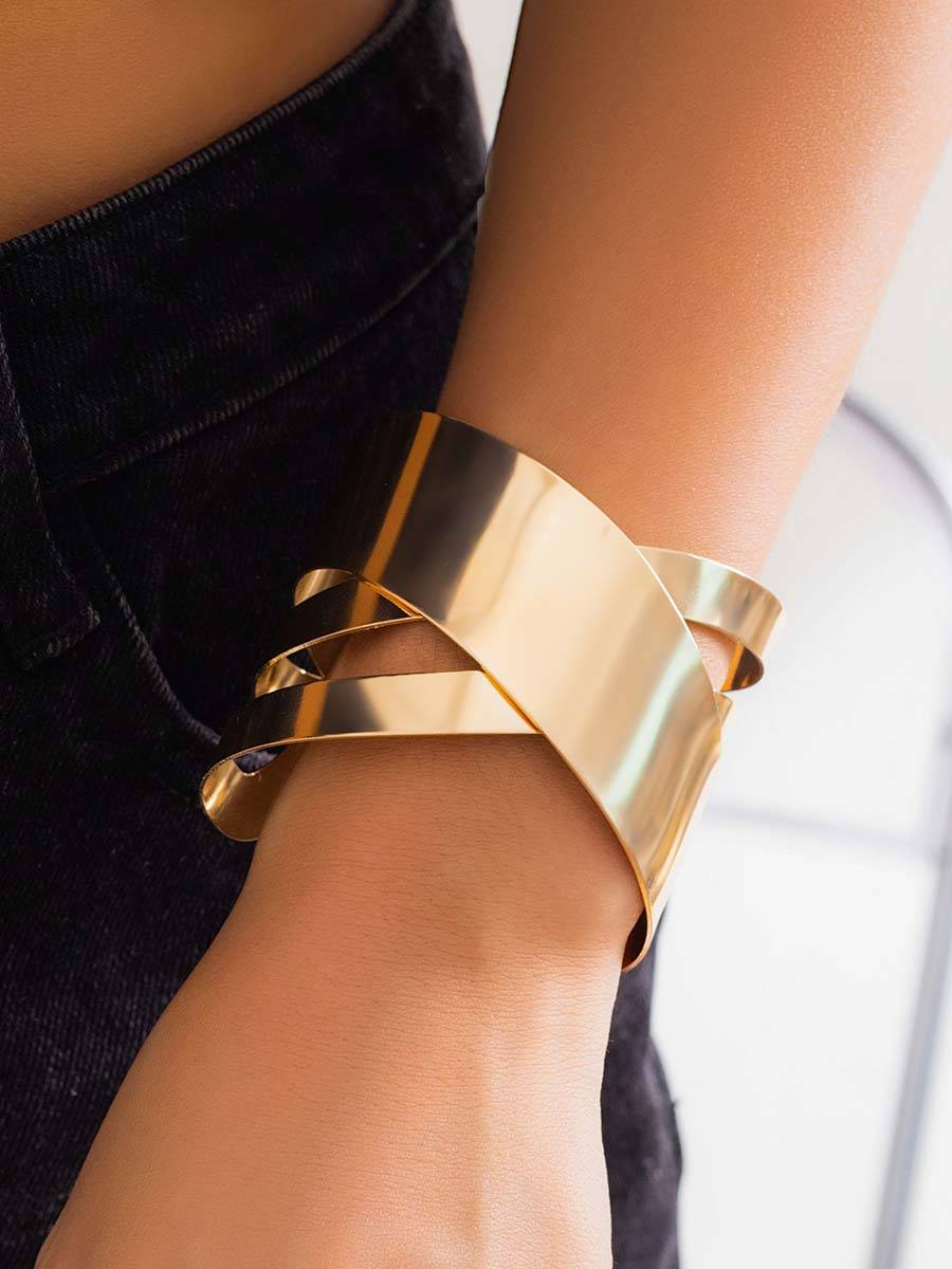 Minimalist Streamlined Bracelet