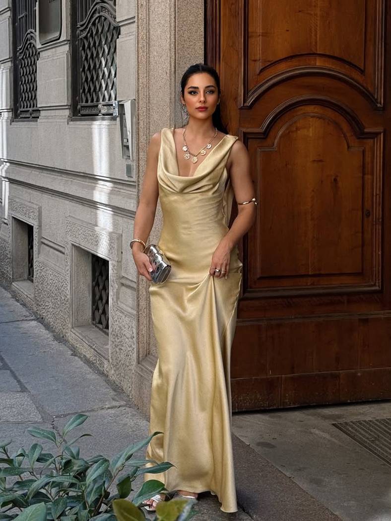 Elegant Swing Collar Backless Maxi Dress