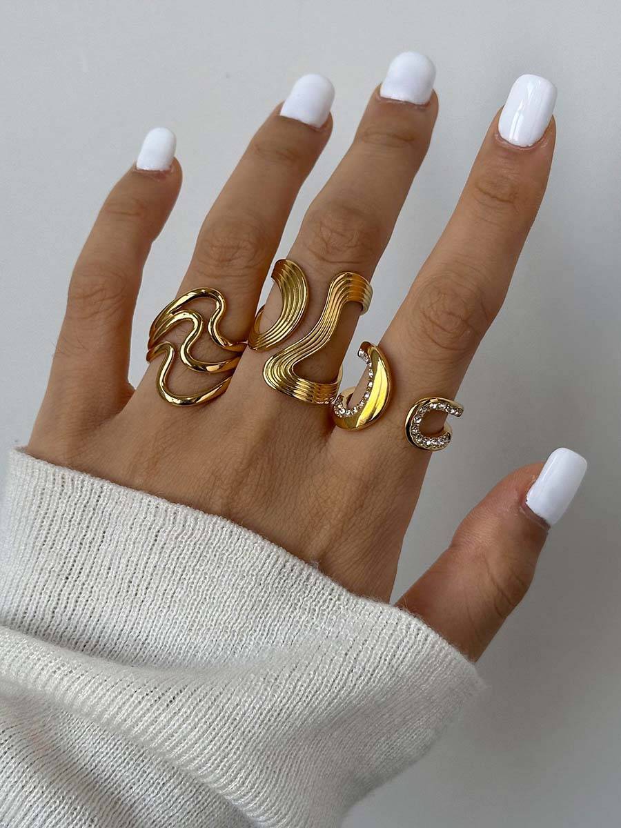 Minimalist Streamlined Ring