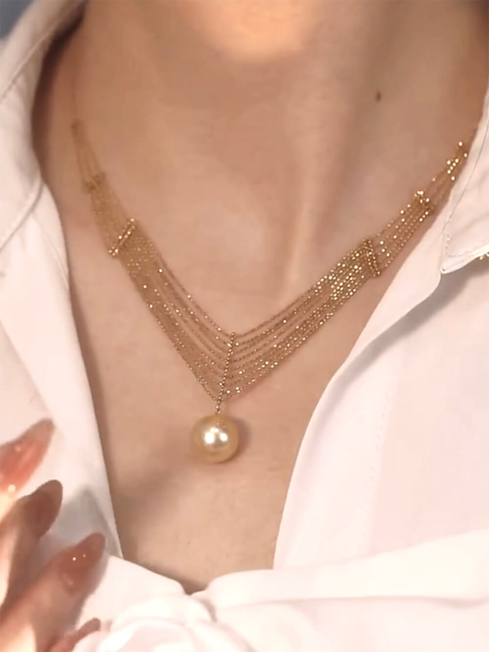 Pearl Collarbone Necklace