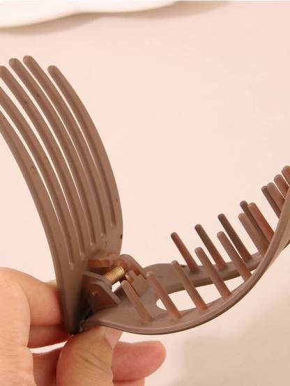 Minimalist Hairpin