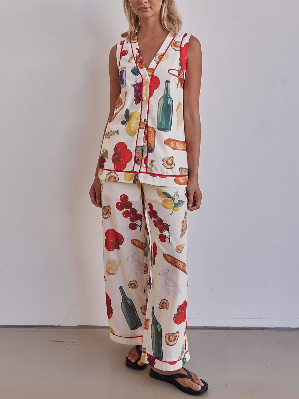 Exclusive Print With Contrasting Red Trim V-neck Button-Front Vest