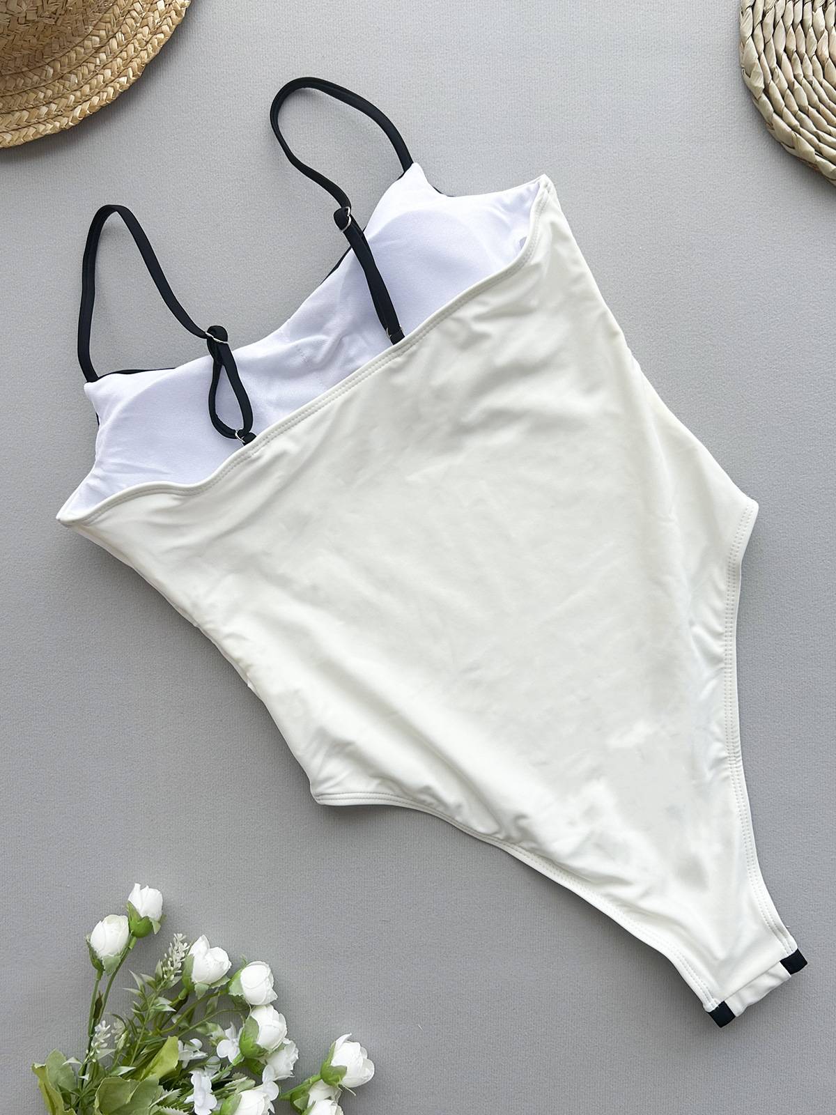 Contrast color One-Piece Swimsuit