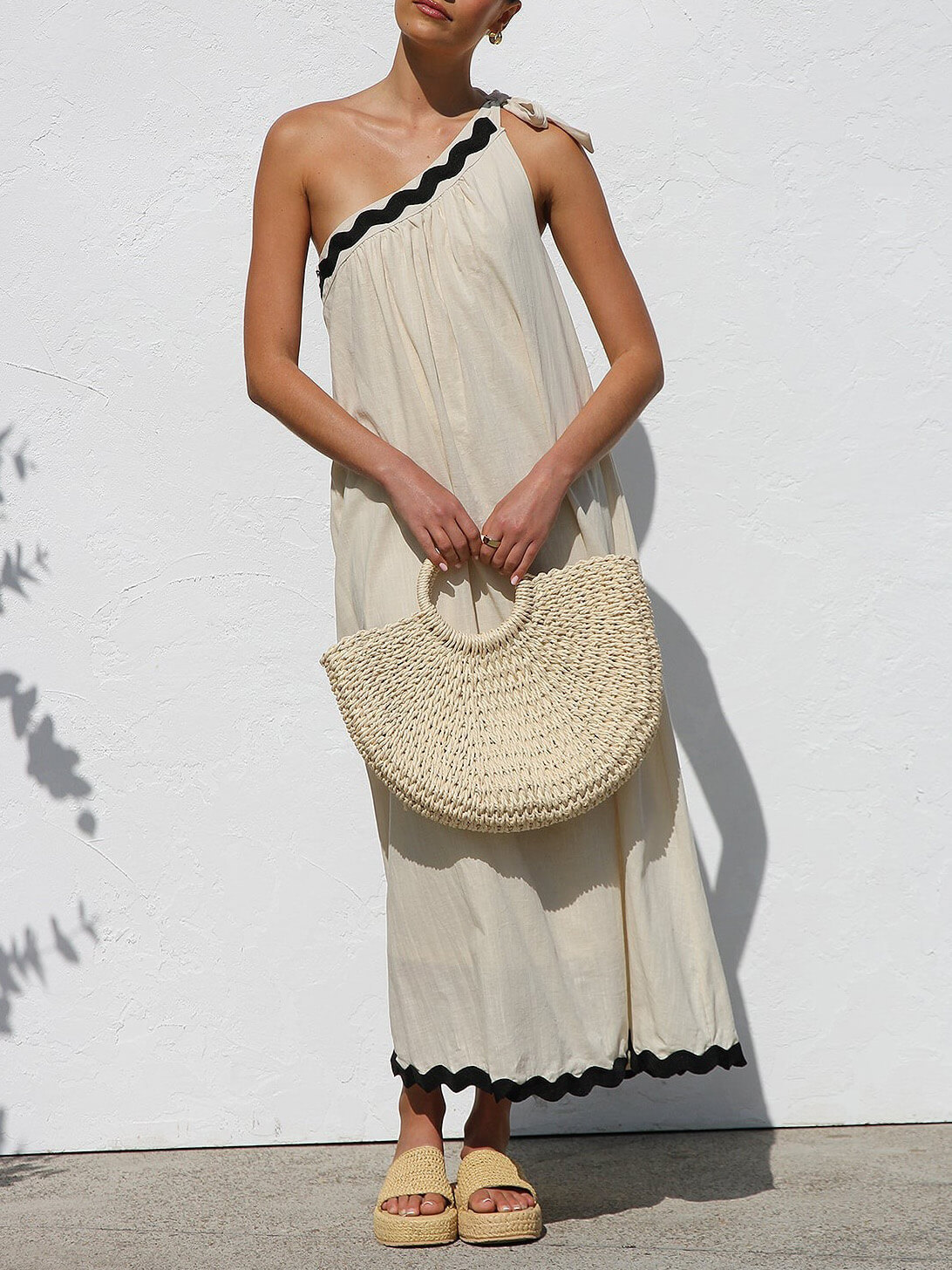 Classic Contrast Lace One-shoulder Spaghetti Strap Midi Dress