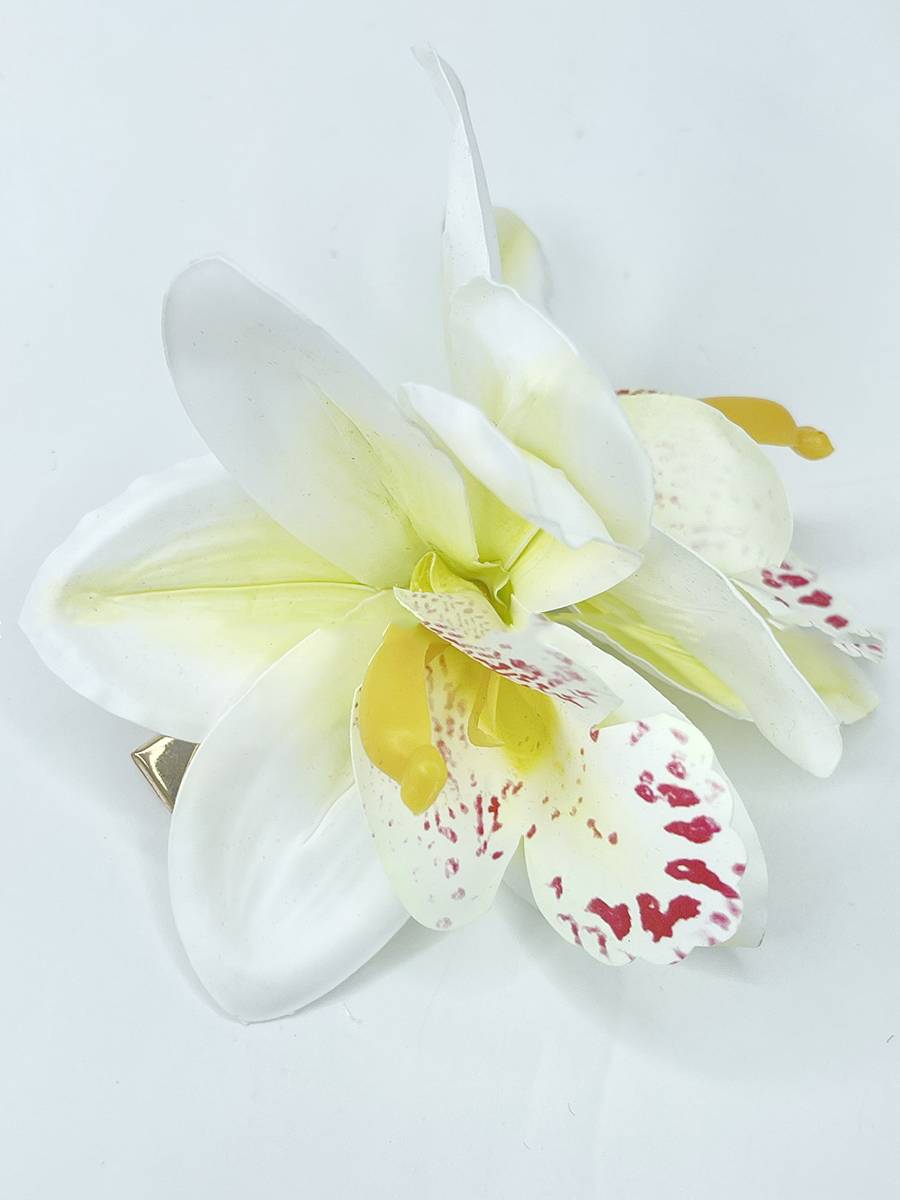 Holiday Style Flower Hairpin