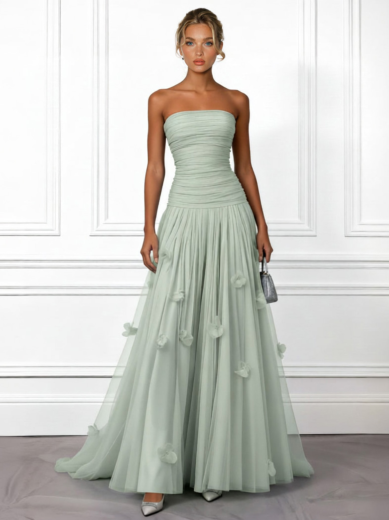 Elegant Strapless Ruched Tulle Evening Maxi Dress