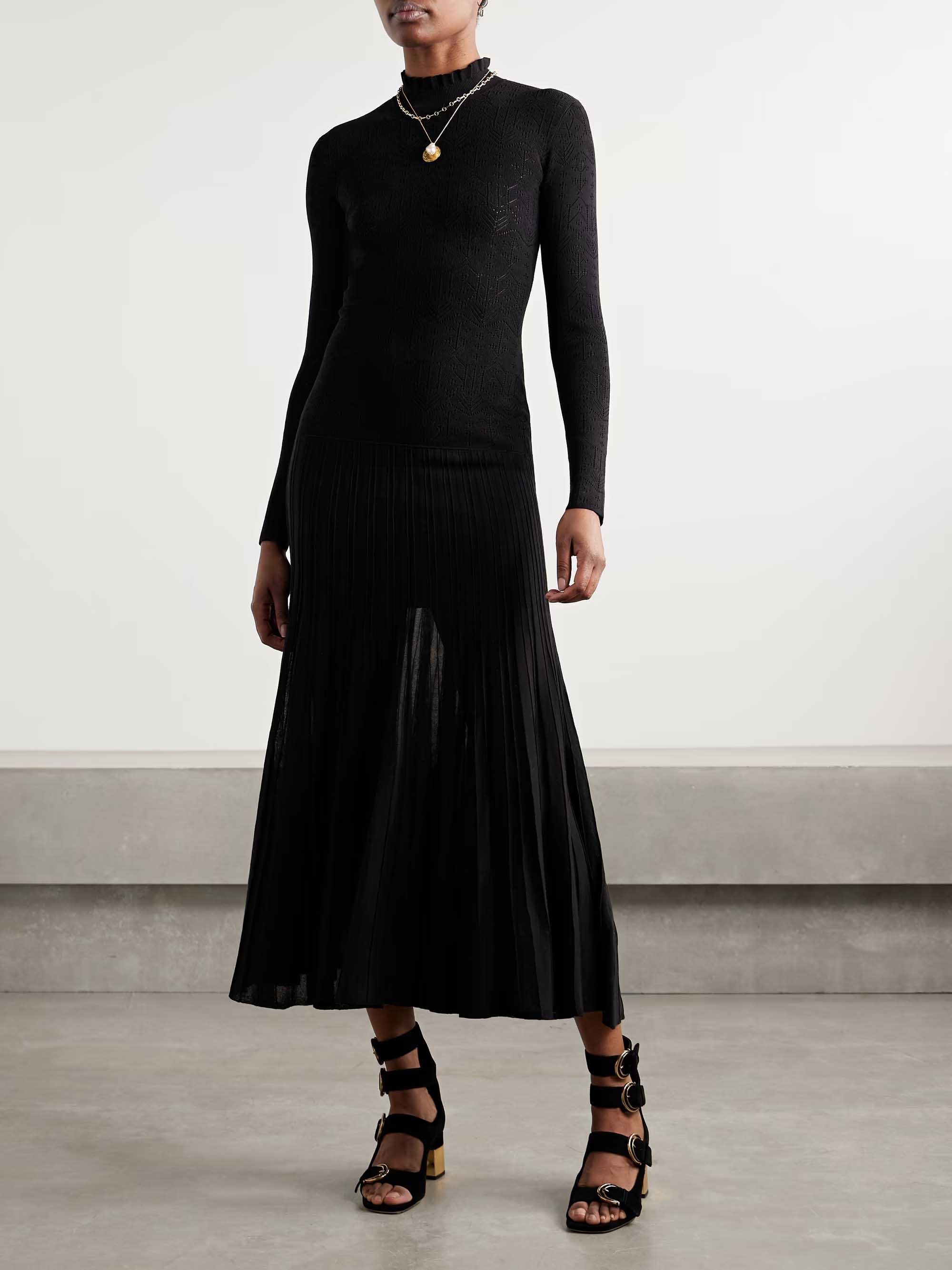 Elegant High-Neck Knitted Pleated Maxi Dress