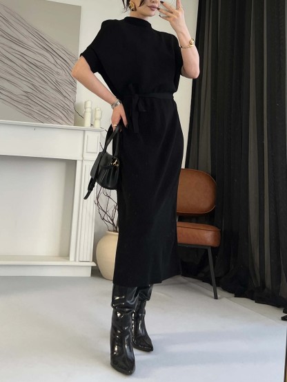 Minimalist Crew Neck Belted Midi Dress
