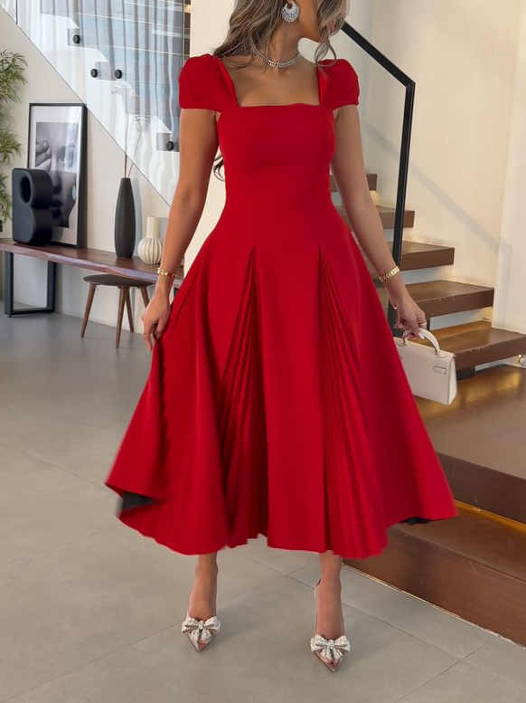 Elegant Pleated Midi Dress