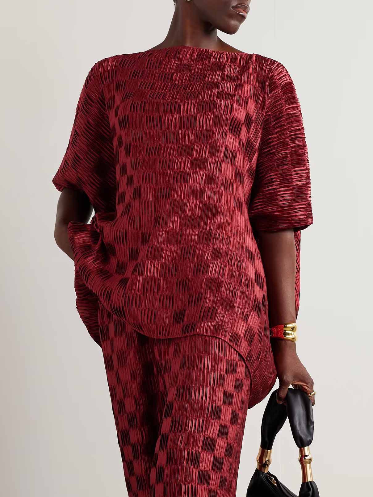 Elegant Textured Loose-Fit Short-Sleeve Blouse