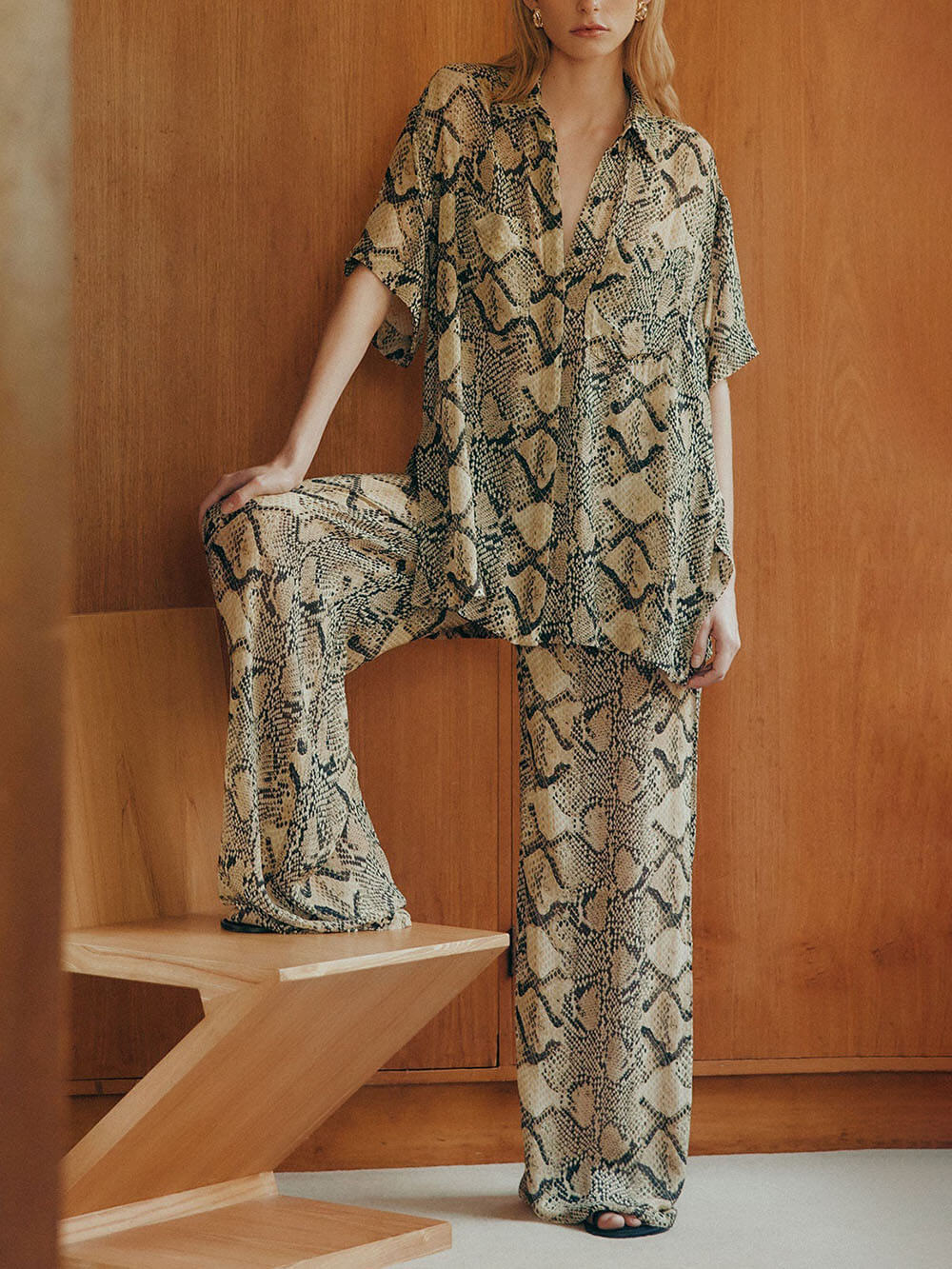 Modern Feel Satin Unique Snake Print Elastic Waist Drawstring Pocket Wide Leg Pants