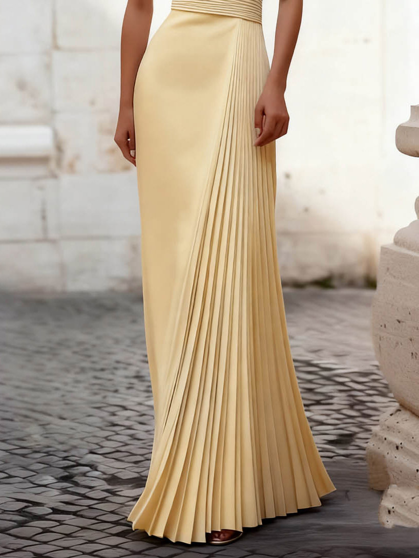 Elegant Yellow Halter Pleated Maxi Dress