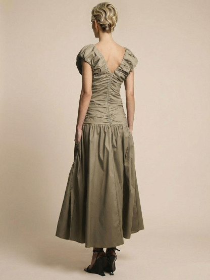 Elegant Pleated V-neck Midi Dress