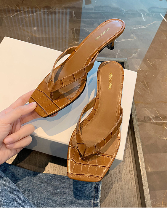 Flip-flops Flat/stiletto slippers