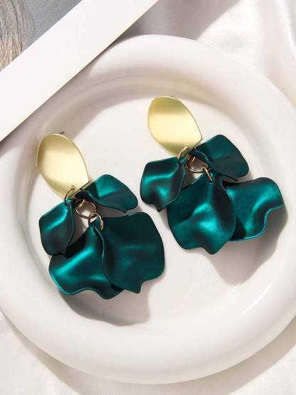 Petal Element Earrings